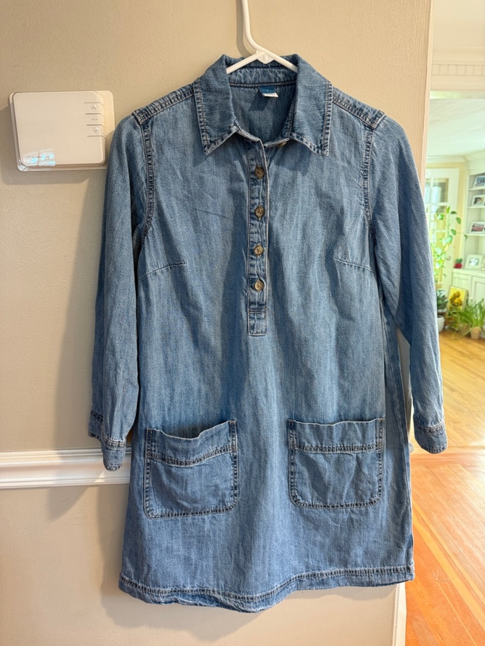 Old Navy Light Blue Denim Long 3/4 Sleeve Shirt Dress